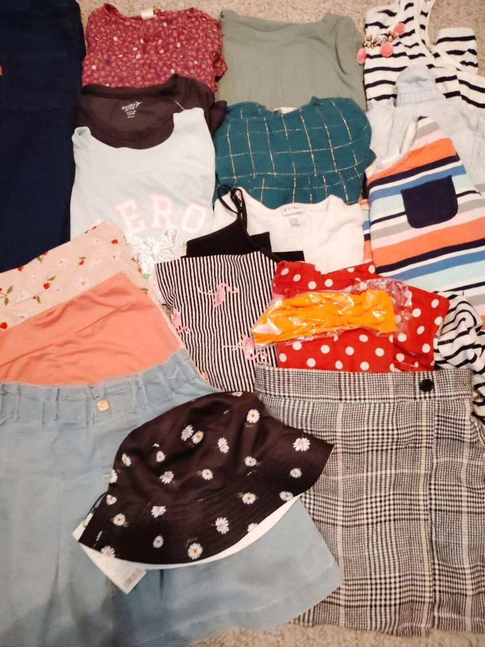 HUGE LOT CLOTHES TOPS JEANS DRESSES OUTFITS OLD NAVY JUSTICE~GIRLS SIZE L 10-12